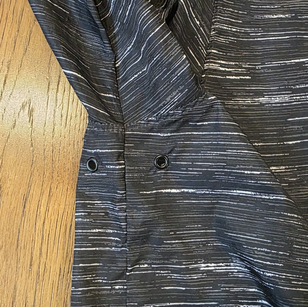 Stormtech Ozone Lightweight Shell/Windbreaker Jacket with Reflective Trim. L - Picture 3 of 10